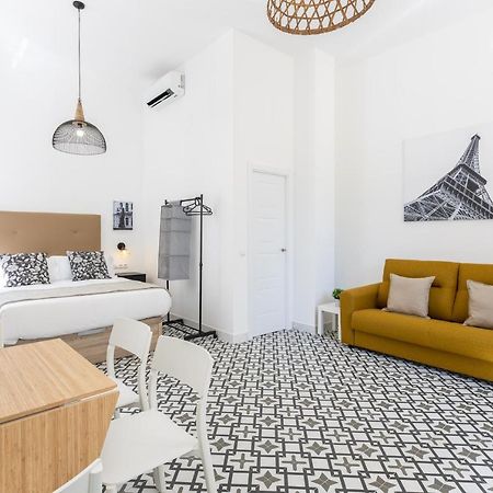 Holidays2Malaga Picasuss Loft New Built Close Huelin Beach And Promenade Екстериор снимка