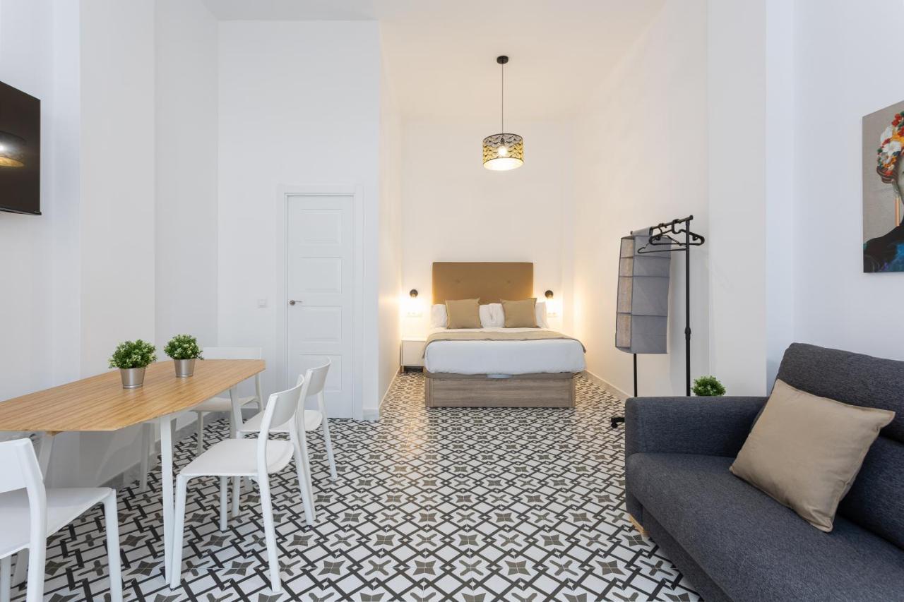 Holidays2Malaga Picasuss Loft New Built Close Huelin Beach And Promenade Екстериор снимка