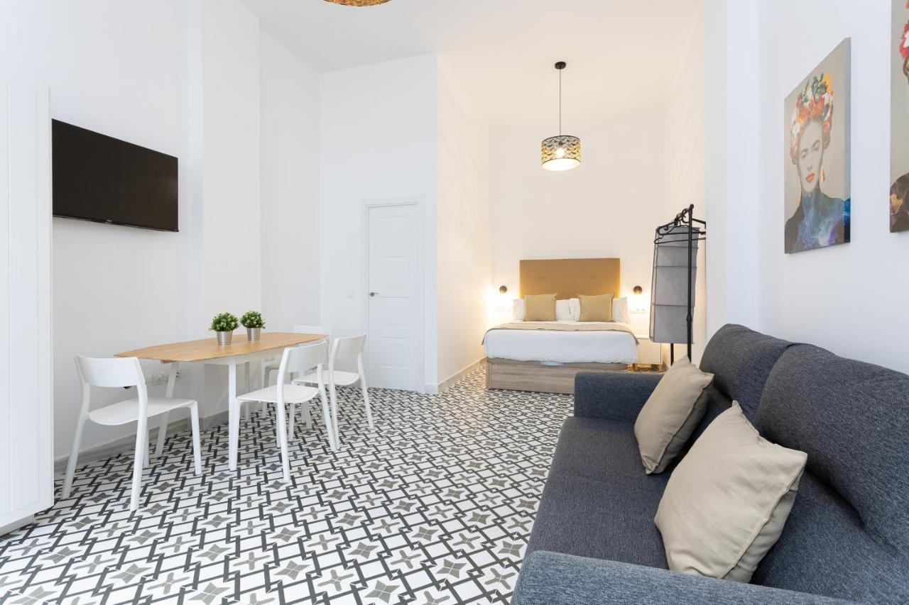 Holidays2Malaga Picasuss Loft New Built Close Huelin Beach And Promenade Екстериор снимка