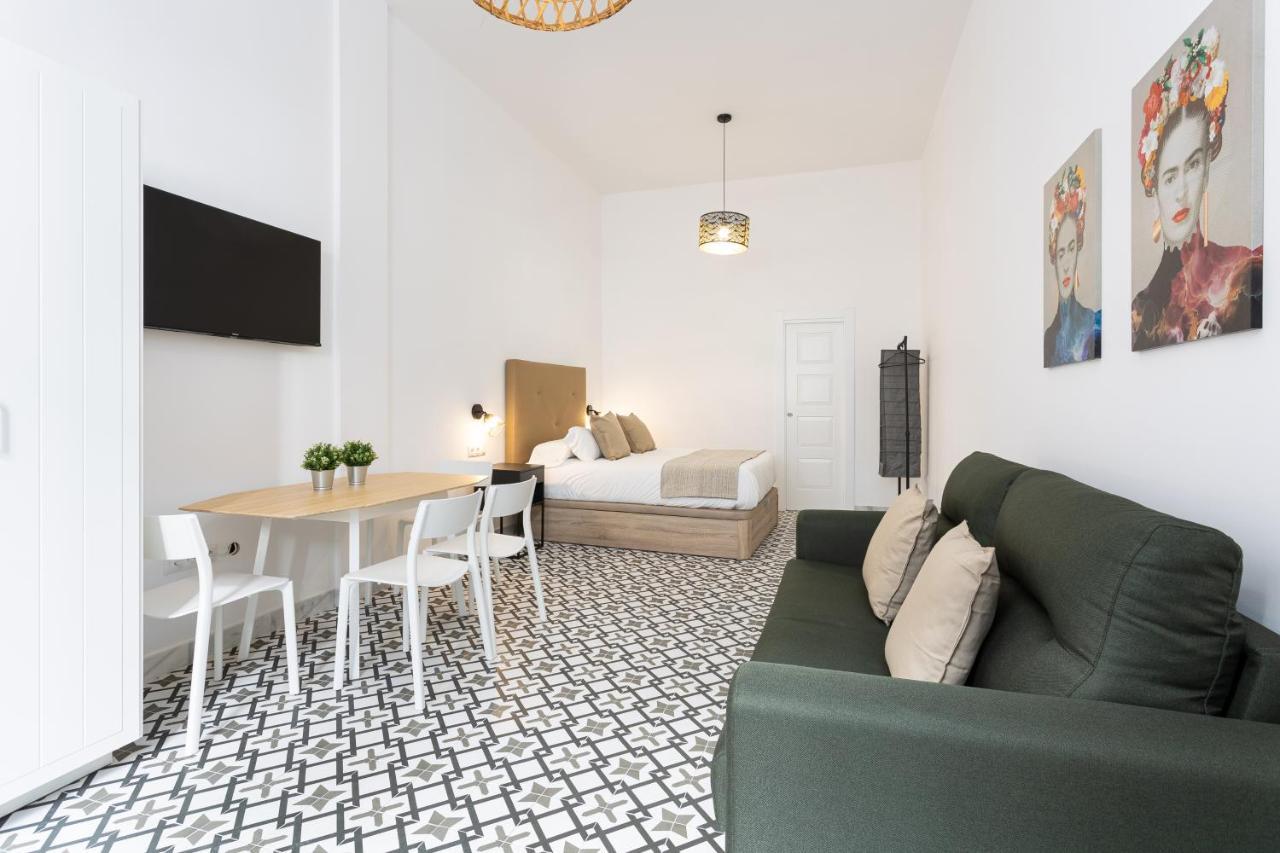 Holidays2Malaga Picasuss Loft New Built Close Huelin Beach And Promenade Екстериор снимка