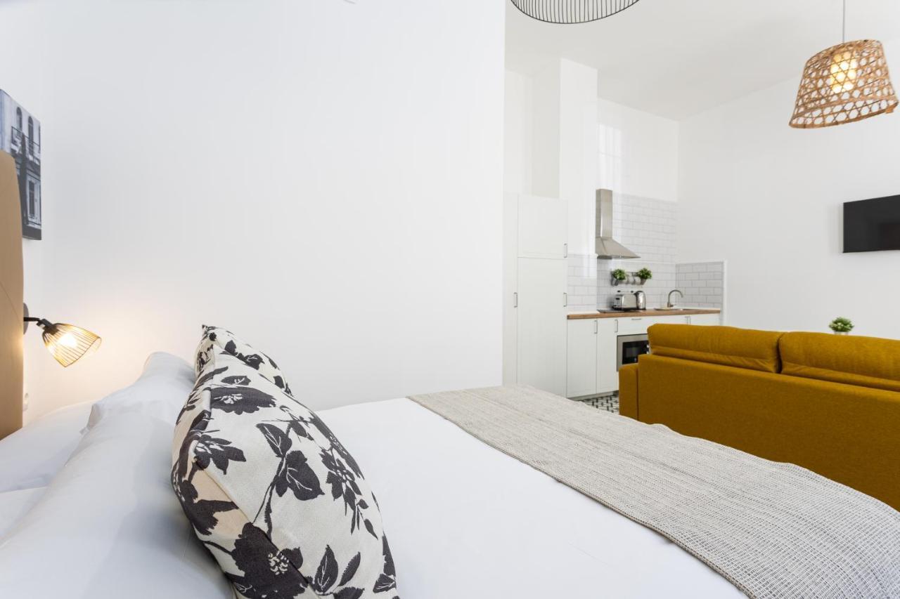 Holidays2Malaga Picasuss Loft New Built Close Huelin Beach And Promenade Екстериор снимка